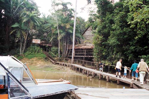 ExplorNapo Lodge a orillas del río Sucusari