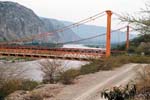 Puente sobre el río Marañón